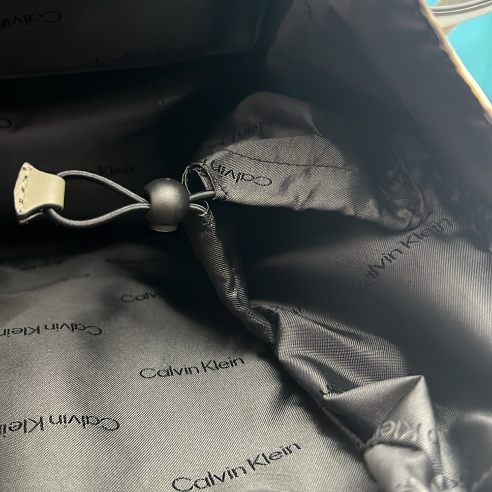 Calvin Klein backpack - Picture 5 of 6